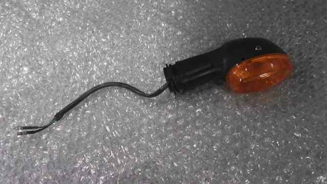 バイクパーツ　YBR250　LBPPCNLB　の フロントウインカー　右　 *1663118271　【中古】【送料込】