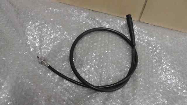 バイクパーツ　プレスカブFI　AA01-1763xxx　の スピードメーター ケーブル *1664241140　【中古】【送料込】