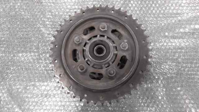 バイクパーツ　CB400 SUPER FOUR　NC31-1031xxx　の　スプロケット *1664931828　【中古】【送料込】