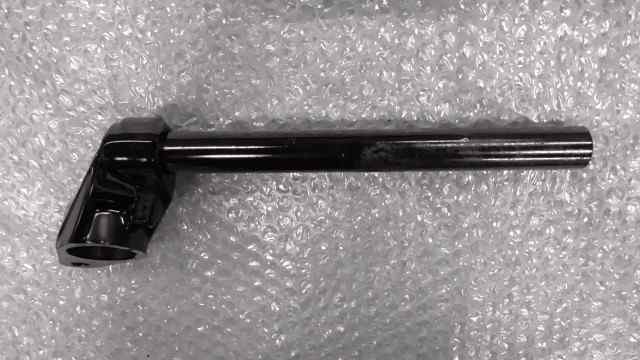 バイクパーツ GF250 GJ71C-116xxx の ハンドル 右 *1665627849 【中古】【送料込】