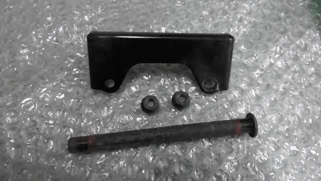 バイクパーツ　BW’S 4スト　SA44J-001xxx　の　シートヒンジ *1665721017　【中古】【送料込】