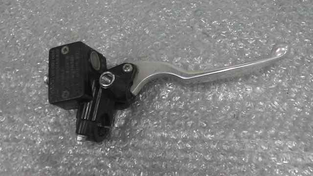 バイクパーツ　アドレス 110 4ST　CE47A-127xxx　の　マスターシリンダー M10 *1667545191　【中古】【送料込】