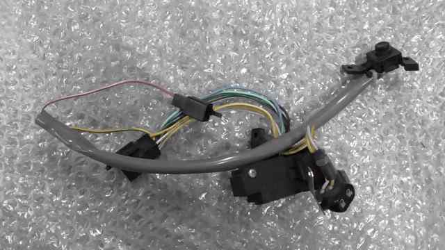 バイクパーツ アドレスV50 CA4BA-112xxx の ハンドルスイッチ *1667875492 【中古】【送料込】