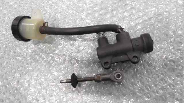 バイクパーツ 400SS ZDM400J-000xxx の リア マスターシリンダー *1667957360 【中古】【送料込】