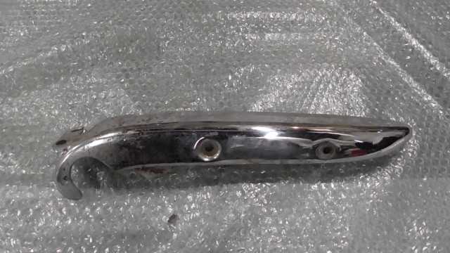 バイクパーツ　V-TWIN マグナ　MC29　の　リアフェンダーモール　ステー 左 *1669336341　【中古】【送料込】