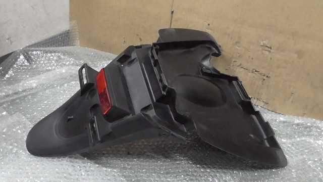 バイクパーツ　ジョルノ4スト　GIORNO　AF70　の　リアフェンダー *1669862867　【中古】【送料込】