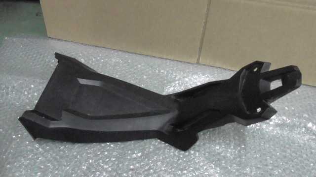 バイクパーツ　GROM　グロム　JC75-1101xxx　の　リアインナーフェンダー *1670898997　【中古】【送料込】