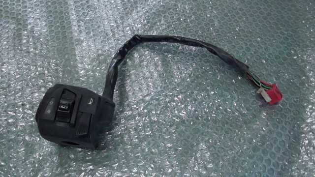 バイクパーツ パルサー200NS MD2A36FZ8ECA72xxx の ハンドルスイッチ 左 *1671766937 【中古】【送料込】