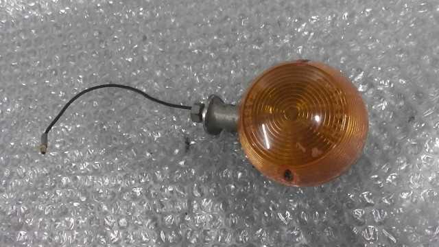 バイクパーツ　ボビィ50　1M3-011xxx　の リアウインカー　左　傷 *1672033714　【中古】【送料込】