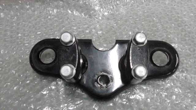 バイクパーツ GS50 NA41A-101xxx の トップブリッジ *1674004508 【中古】【送料込】