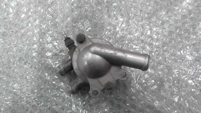 バイクパーツ　V-TWIN マグナ　MC29-1017xxx　の　サーモスタット *1674781412　【中古】【送料込】