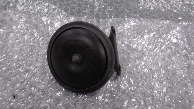 バイクパーツ ZZR400 ZX400N-013xxx の ホーン *1675214456 【中古】【送料込】