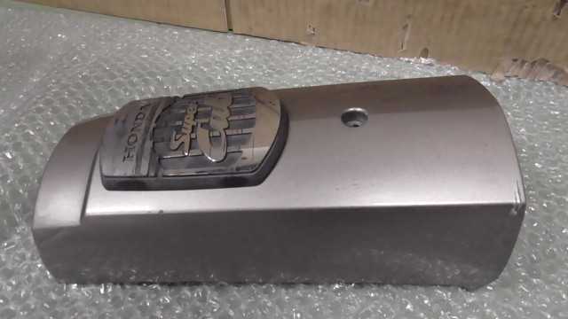 バイクパーツ　カブ 50 FI カスタム　AA01-1718xxx　の　ステムカバー 傷 *1675749277　【中古】【送料込】