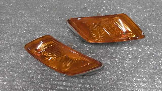 バイクパーツ　ディオチェスタ FI　AF68-3204xxx　の　ウインカー左右 *1677720306　【中古】【送料込】