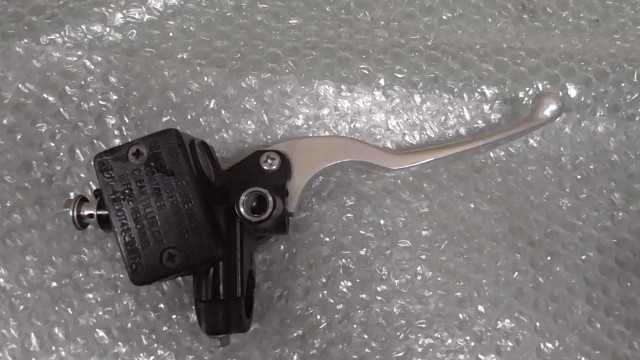 バイクパーツ　アドレス 110 4ST　CE47A-120xxx　の　マスターシリンダー M10 *1678159502　【中古】【送料込】