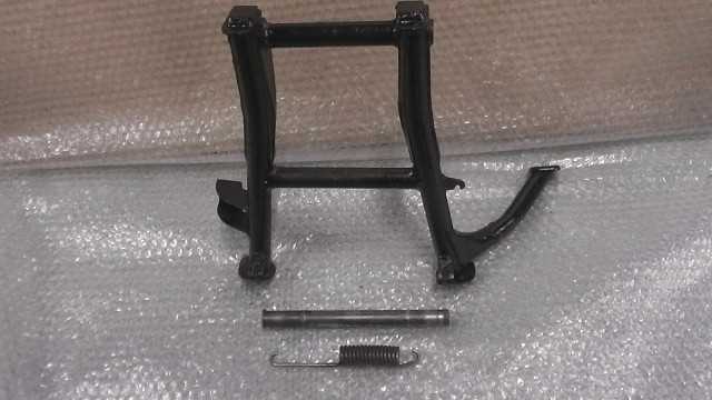 バイクパーツ　VT250F　MC15-1009xxx　の　センタースタンド *1678326743　【中古】【送料込】