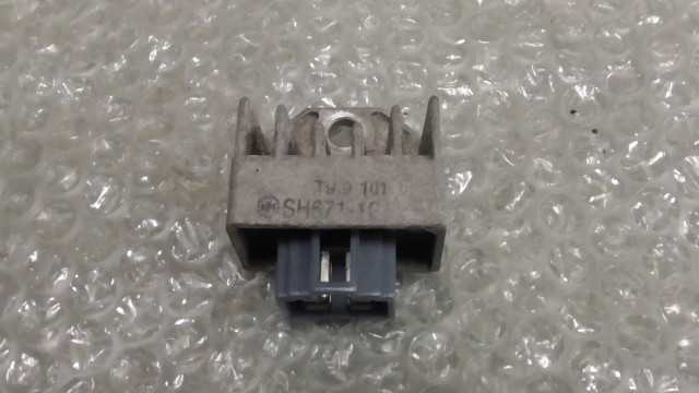 バイクパーツ　ジョグ　トランク　SA12J-007xxx　の　レギュレター *1678427143　【中古】【送料込】