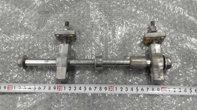 バイクパーツ　ドラッグスター250　VG05J　の リアアクスルシャフト *1681349363　【中古】【送料込】