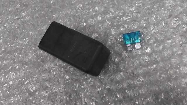 バイクパーツ　アクシスZ　SED7J-004xxx　の　リレー　平型ヒューズ *1682054116　【中古】【送料込】