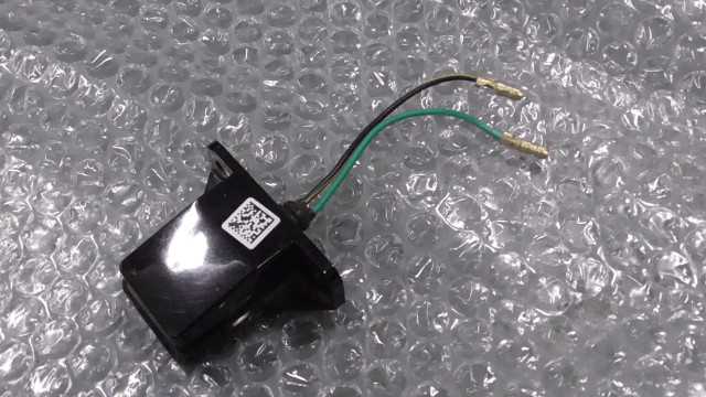 バイクパーツ　ホーネット2.0　ME4MC561BMA023xxx　の　ナンバー灯 *1682557551　【中古】【送料込】