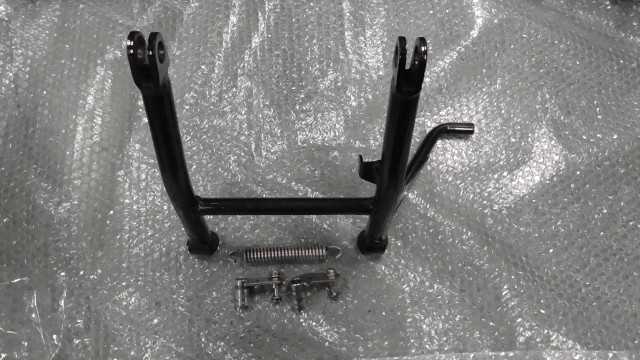 バイクパーツ　ホーネット2.0　ME4MC561BMA023xxx　の　センタースタンド *1682560159　【中古】【送料..