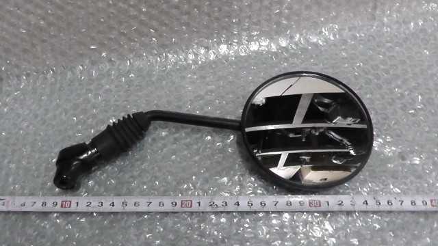 バイクパーツ モンスター400 ZDM400M000xxx の ミラー 右 傷 M10 *1686535731 【中古】【送料込】