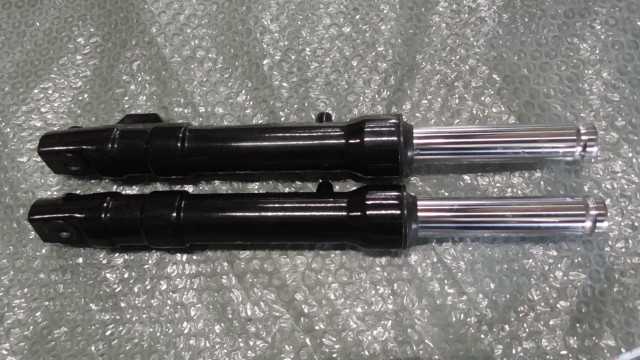 バイクパーツ　ジョグ(FI)　AY01-1001xxx　の　フロントサスペンション *1687492627　【中古】【送料込】