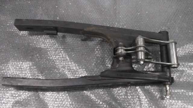 バイクパーツ　CBR250R ABS　MLHMC4187D5101xxx　の　スイングアーム *1687828657　【中古】【送料込】