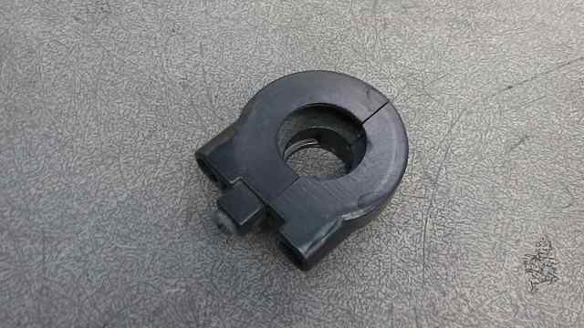 バイクパーツ アクシストリート SE53J-104 の アクセルグリップ ホルダー *1552624886 【中古】【送料込】