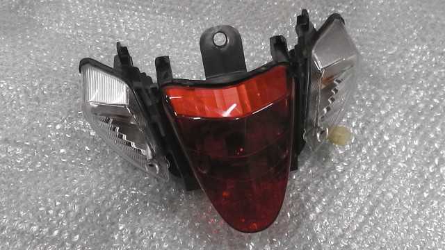 バイクパーツ　レッツ　CA4AA-107xxx　の　テールランプ　 *1688518943　【中古】【送料込】