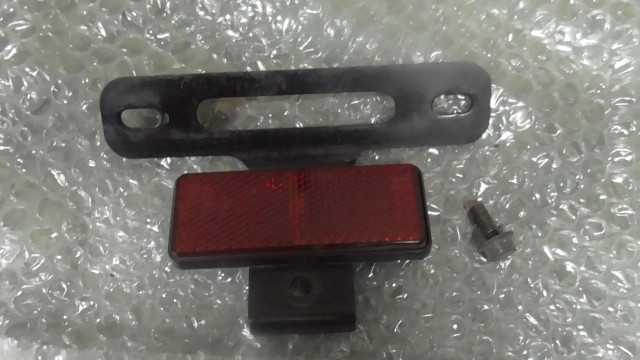 バイクパーツ　マジェスティ125FI　LPRSE　の　プレートステー *1689823477　【中古】【送料込】