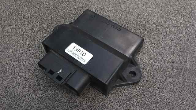 バイクパーツ　ジョグ(FI)Deluxe　SA39J-778xxx　の　CDI　 *1555982571　【中古】【送料込】