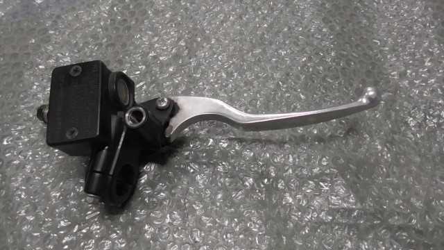 バイクパーツ　アドレス125　DT11A-100xxx　の　マスターシリンダー　M10 *1692334364　【中古】【送料..