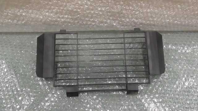 バイクパーツ　VT250FG　MC15-1001xxx　の　ラジエターカバー *1692664450　【中古】【送料込】