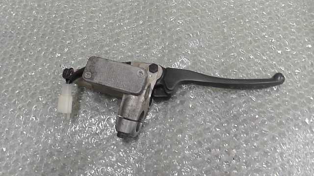 バイクパーツ　ジョグZR FI　SA56J-013xxx　の　マスターシリンダー *1692669648　【中古】【送料込】