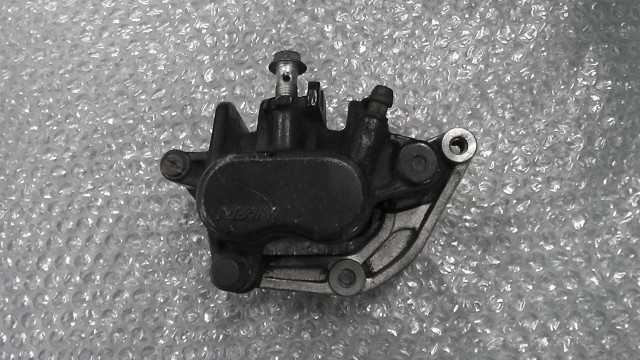 バイクパーツ　GSX400インパルス　GK79A-109xxx　の　Fキャリパー 右 *1693529311　【中古】【送料込】