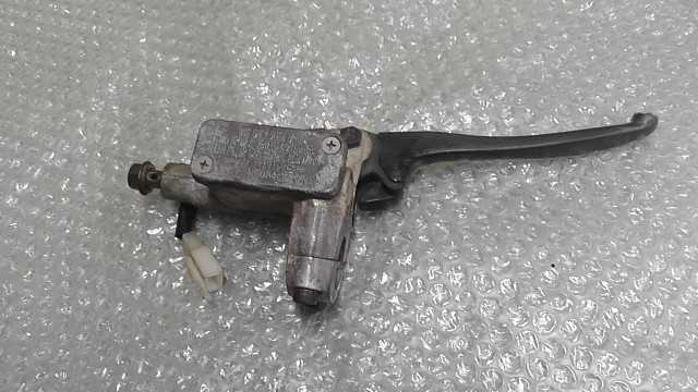 バイクパーツ　ジョグZR FI　SA39J-544xxx　の　マスターシリンダー *1693542104　【中古】【送料込】