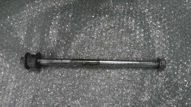 バイクパーツ　ドラッグスター400　VH02J　のリアアクスルシャフト *1695348425　【中古】【送料込】