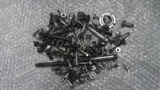 バイクパーツ　ジグサー150　NG4BG-101xxx　の　ネジ *1696472681　【中古】【送料込】