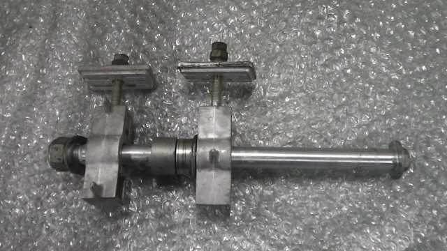 バイクパーツ　VT250F　MC15-1010xxx　の　チェーンアジャスター *1698369836　【中古】【送料込】