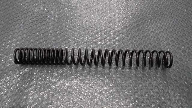 バイクパーツ　CB400SF REBO　NC42　の　フロントフォークスプリング *1699318097　【中古】【送料込】