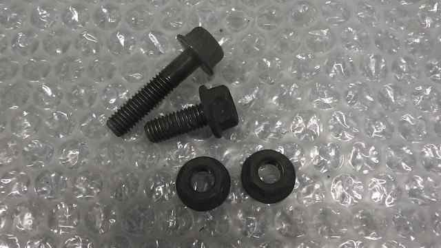 バイクパーツ ビーノ4スト FI SA37J-154xxx の マフラーボルト *1563495447 【中古】【送料込】