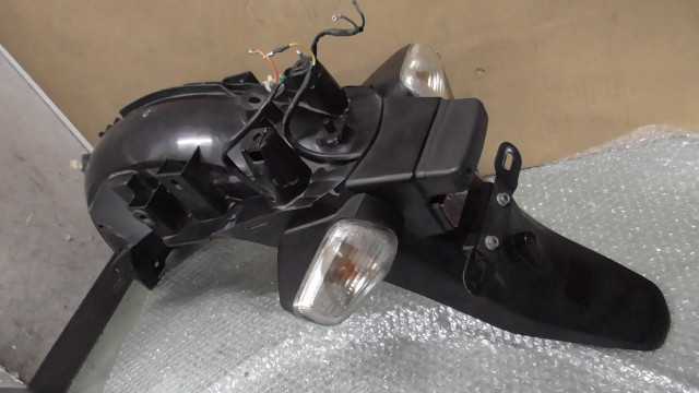 バイクパーツ　カブ50 プロ　AA04-3029xxx　の　リアフェンダー　傷 *1699323101　【中古】【送料込】