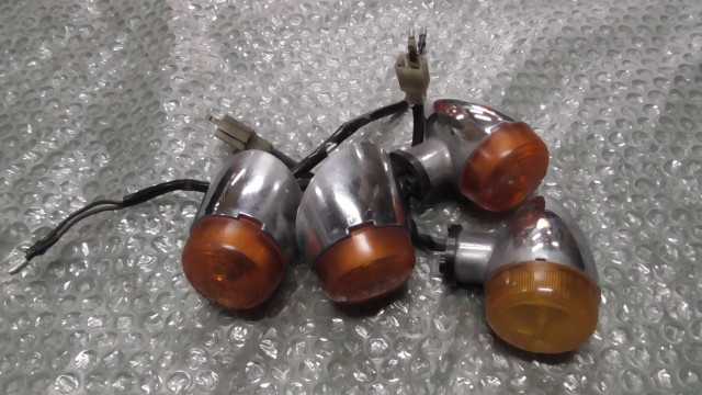 バイクパーツ　ビーノ2スト　5AU-134xxx　の　ウインカーセット *1700531274　【中古】【送料込】
