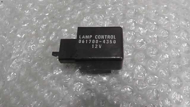 バイクパーツ　デスペラード400　VK52A-103xxx　の　　ヘッドライトリレー *1701825687　【中古】【送料込】