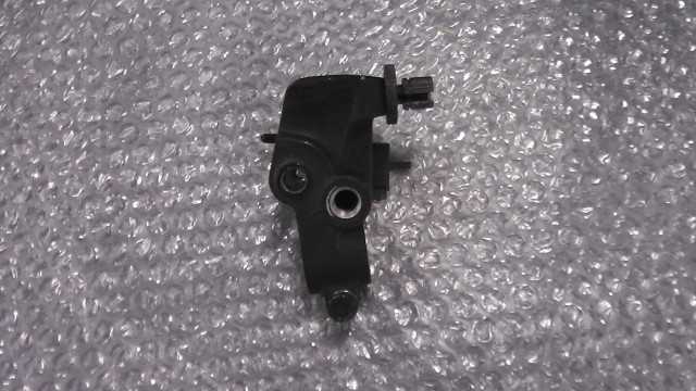 バイクパーツ　ヴェルシスX250　LE250D　の　クラッチレバー　ホルダー *1701999949　【中古】【送料込】