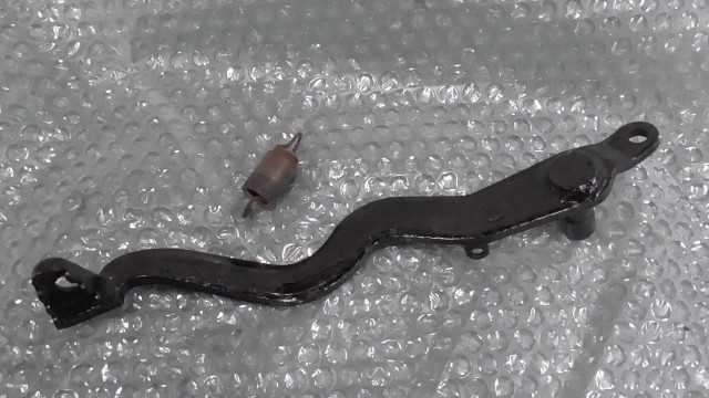 バイクパーツ　Dトラッカー　LX250E-A04xxx　の　ブレーキペダル *1704936411　【中古】【送料込】