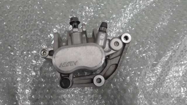 バイクパーツ　CB750　教習車　RC42-1152xxx　の　キャリパー 右 *1710207083　【中古】【送料込】