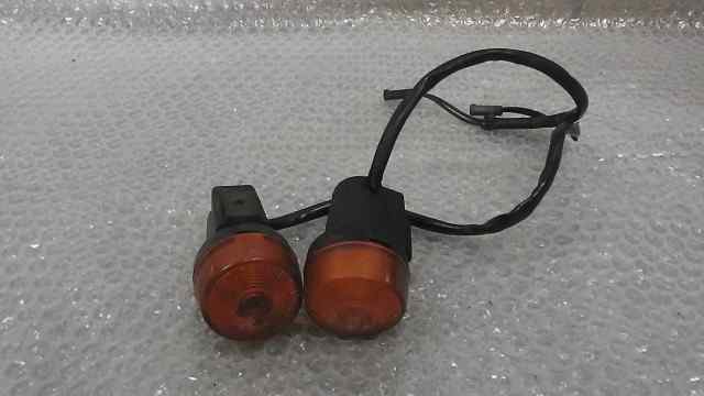 バイクパーツ　ストリートマジック　CA1LA　の　フロントウインカーセット *1569894402　【中古】【送料込】