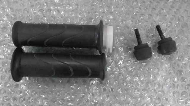 バイクパーツ TACT4スト AF75-1036xxx の アクセルグリップ カラー *1579226967 【中古】【送料込】